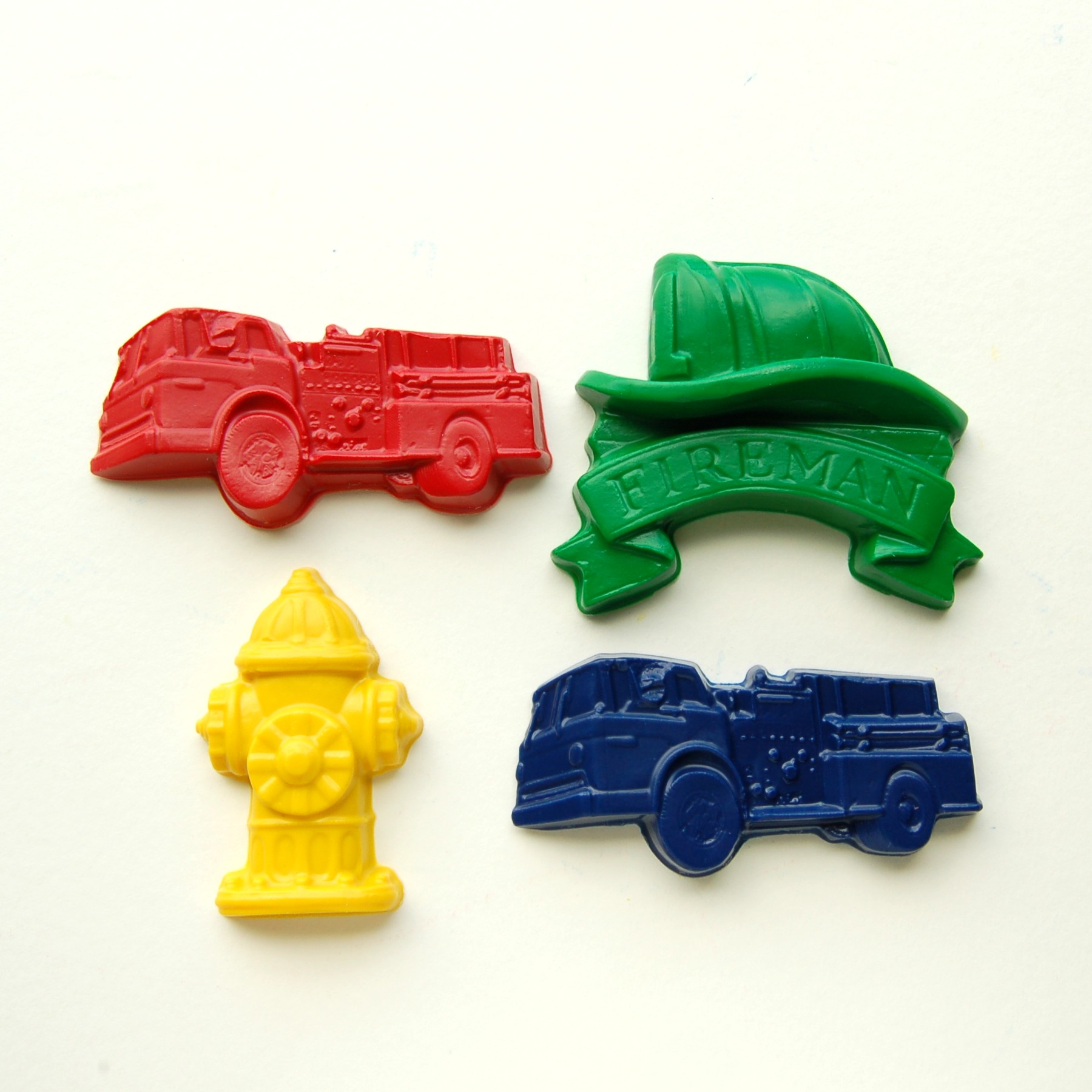 Download Fireman Party Favors - Package Of 12 Firefighter Crayons ...